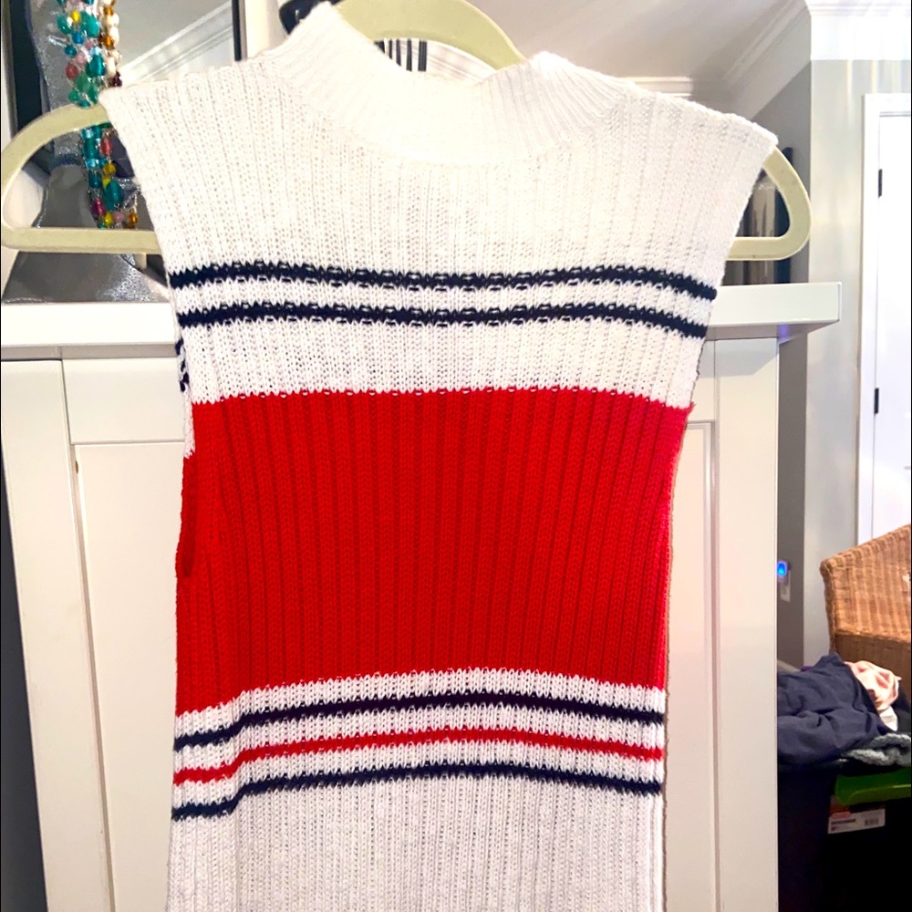 sweater with no sleeves